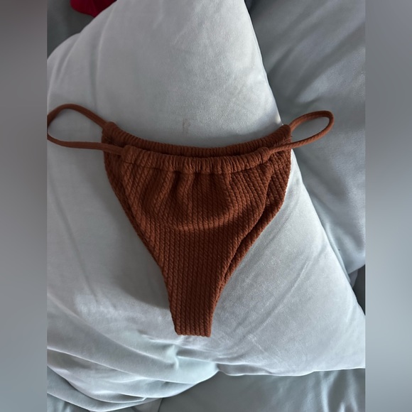 Unisex bikini tongs for male and female - Picture 3 of 8